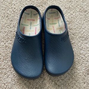 Navy Birkenstock Work Clogs Women's Size 6 - 6 1/2 or 37